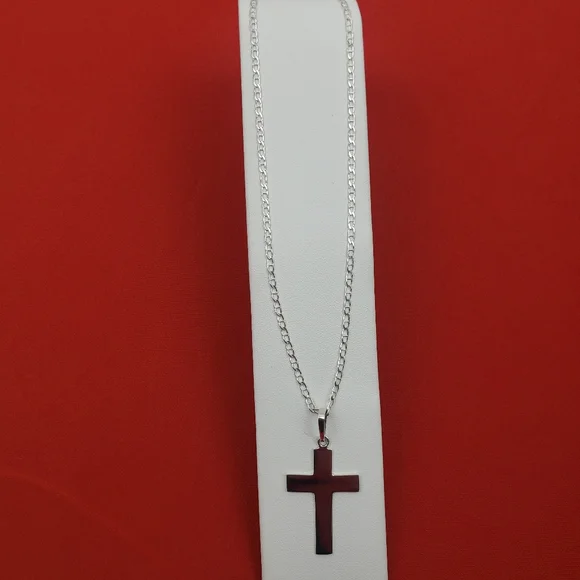 925 sterling silver cross pendant and 925 silver chain - Picture 9 of 13